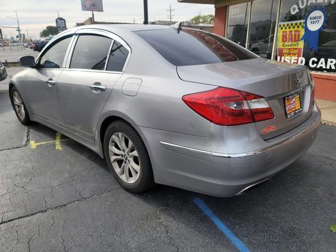 Used 2013 Hyundai Genesis 3.8 image 6