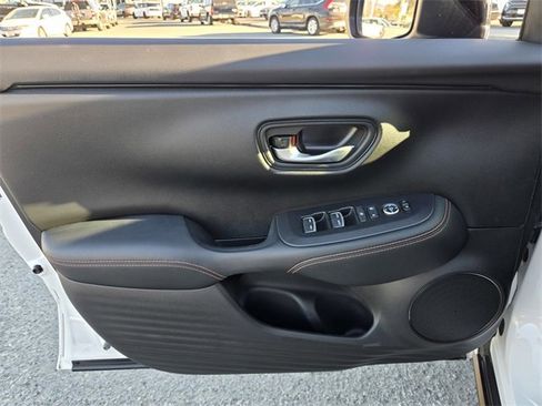 Used 2025 Honda HR-V Sport image 19