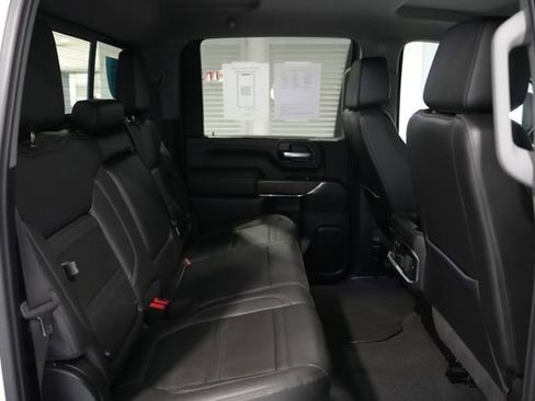 Used 2023 GMC Sierra 3500 Denali image 18