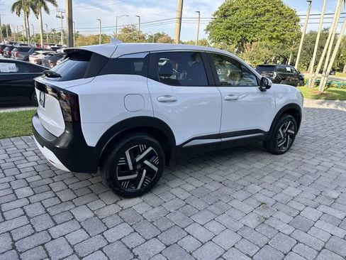 Used 2025 Nissan Kicks SV FWD image 37