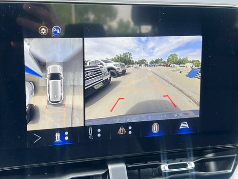 New 2026 Chevrolet Equinox LT w/ Safety and Technology Package AWD/4WD image 17