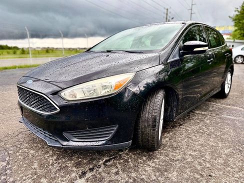 Used 2017 Ford Focus SE FWD image 7