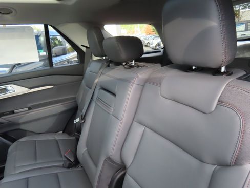 New 2026 Ford Explorer Active image 16