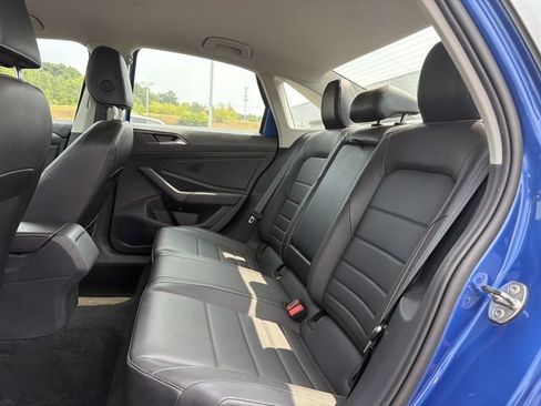 Used 2024 Volkswagen Jetta SE FWD image 23