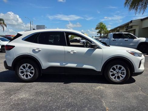 Used 2023 Ford Escape Active AWD/4WD image 8
