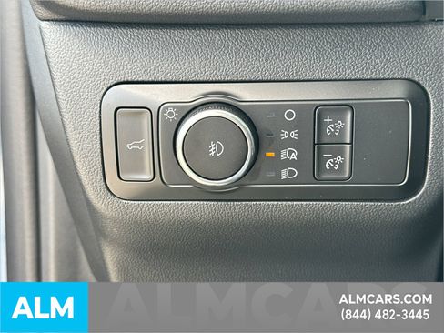 Certified 2025 Ford Escape ST-Line Select AWD/4WD image 37