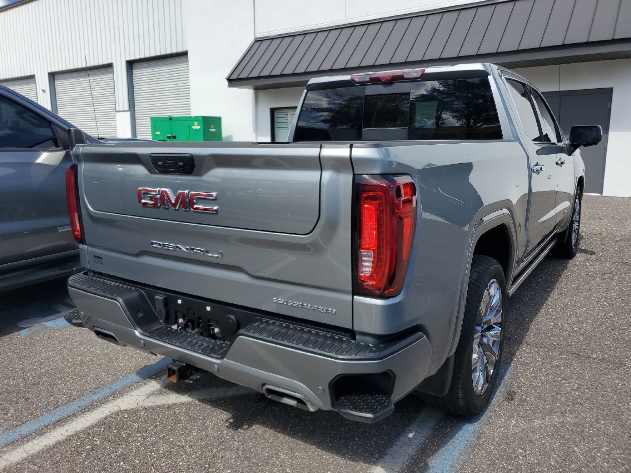Used 2025 GMC Sierra 1500 Denali AWD/4WD image 4