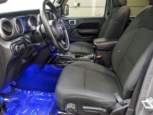 Used 2020 Jeep Wrangler Unlimited Sport S image 10