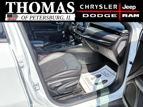 Used 2024 Jeep Compass Trailhawk AWD/4WD image 5