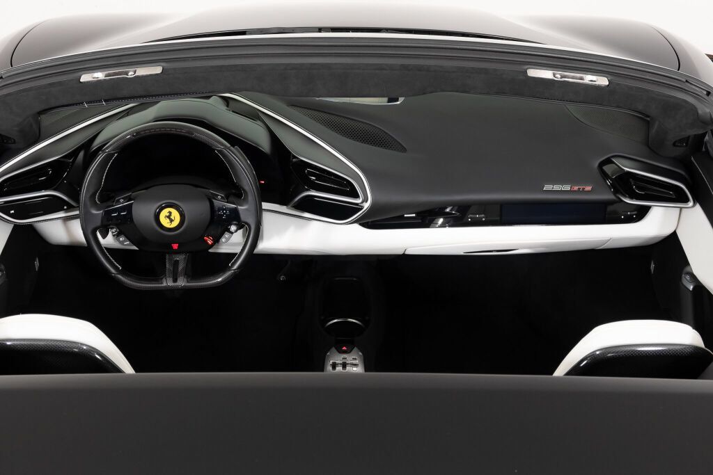Used 2025 Ferrari 296 GTS RWD image 22