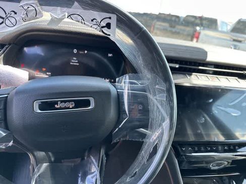New 2026 Jeep Grand Cherokee Limited AWD/4WD image 5