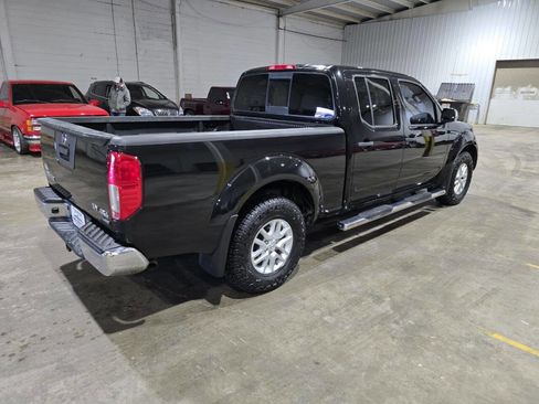 Used 2017 Nissan Frontier SV image 13