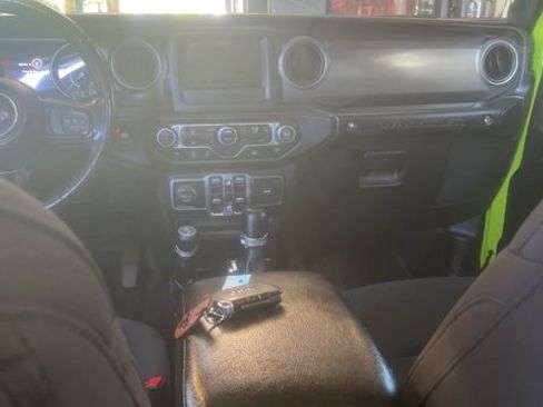 Used 2021 Jeep Wrangler Unlimited Sport image 14