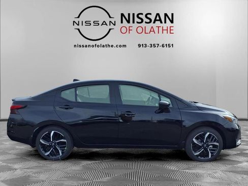 New 2025 Nissan Versa SR w/ Trunk Package FWD image 25