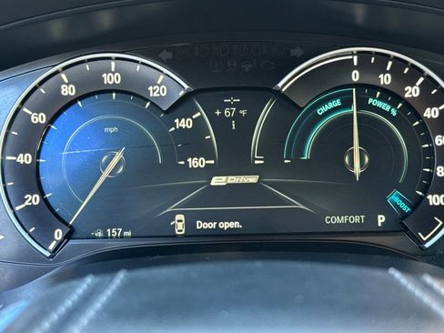 Used 2018 BMW 530e w/ Premium Package 2 image 17