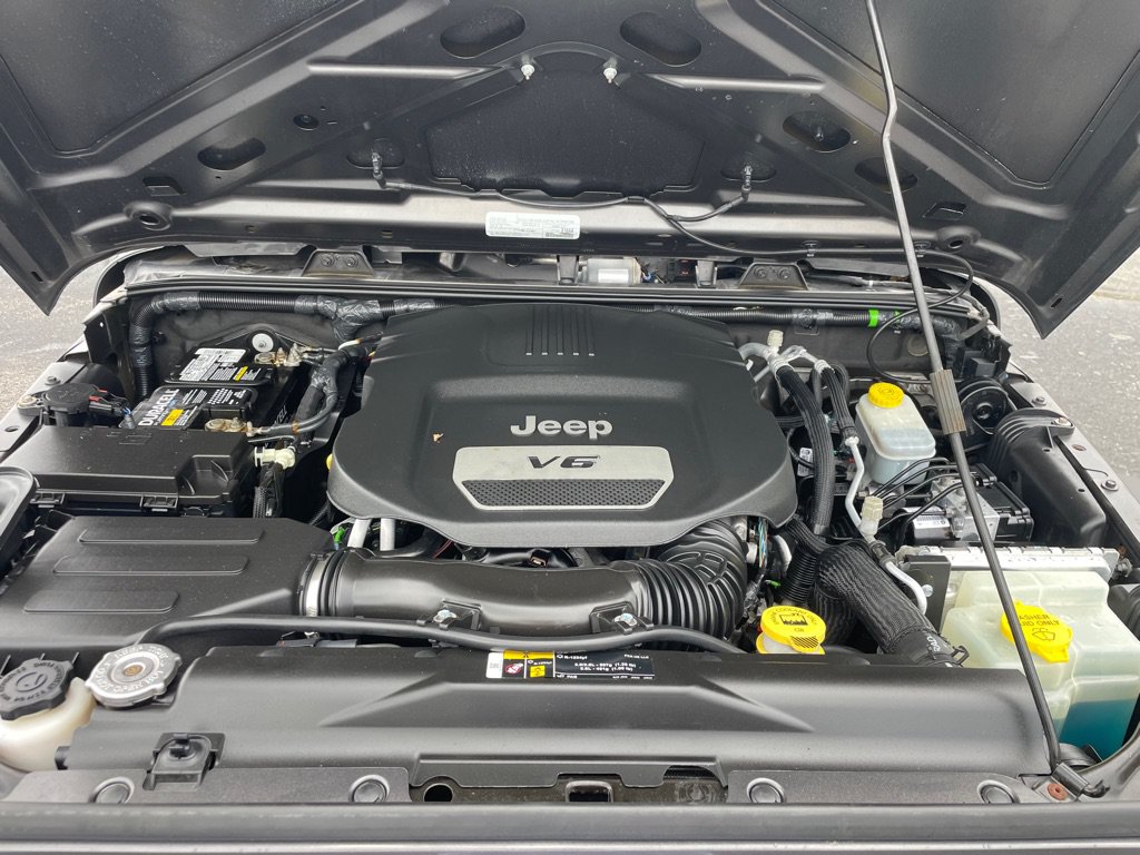 Used 2018 Jeep Wrangler Unlimited Sport AWD/4WD image 10