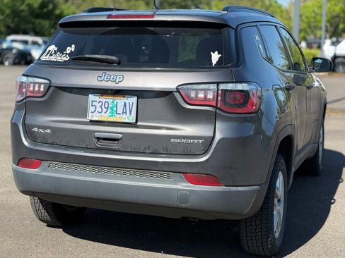 Used 2018 Jeep Compass Sport AWD/4WD image 5