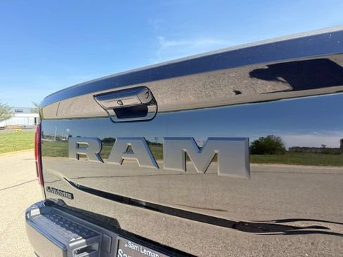 New 2026 RAM 3500 Laramie AWD/4WD image 20