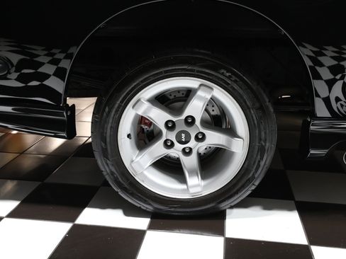 Used 2000 Ford F150 Lightning RWD image 37