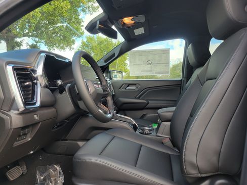 New 2026 GMC Canyon Elevation w/ Convenience Package image 7