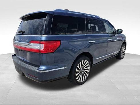 Used 2019 Lincoln Navigator Reserve AWD/4WD image 3