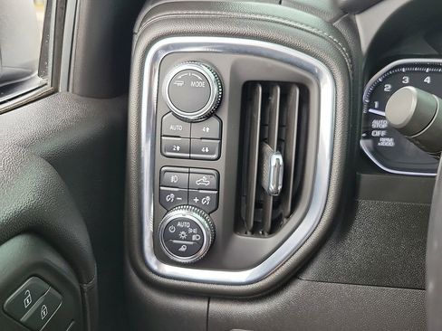 Used 2021 GMC Sierra 1500 SLT AWD/4WD image 14