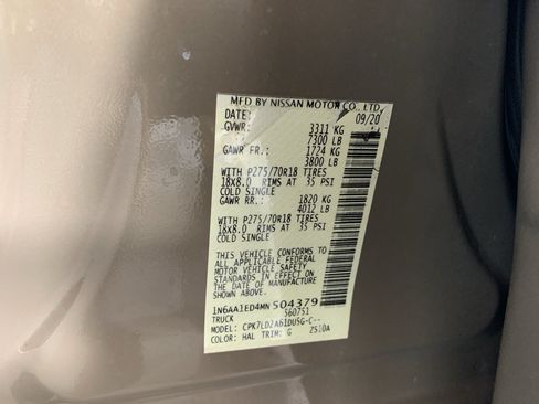 Used 2021 Nissan Titan PRO-4X w/ Pro-4x Convenience Package AWD/4WD image 11