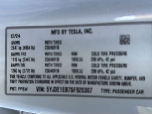 Used 2025 Tesla Model 3 Long Range AWD/4WD image 24