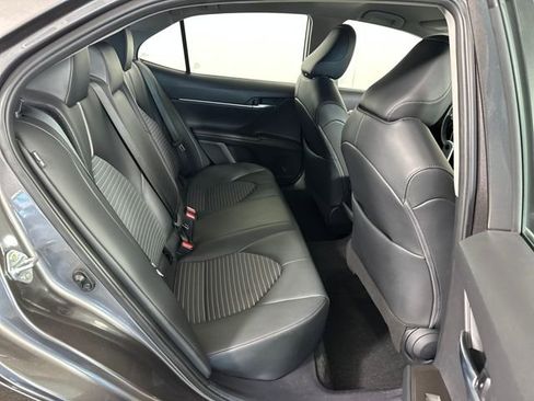 Used 2024 Toyota Camry SE image 27