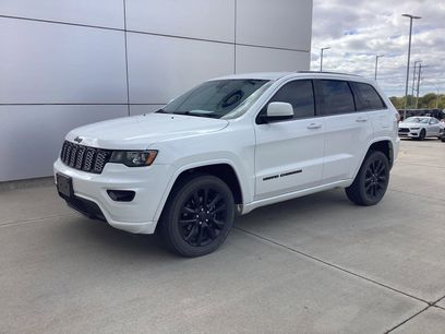 Used 2020 Jeep Grand Cherokee Altitude