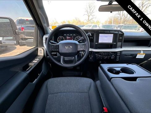 Used 2024 Ford F250 XL w/ XL Chrome Package image 9