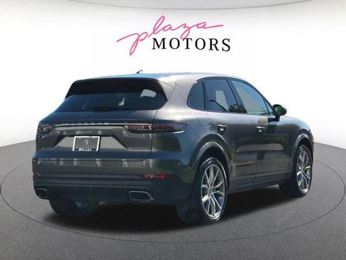 Used 2019 Porsche Cayenne AWD/4WD image 5