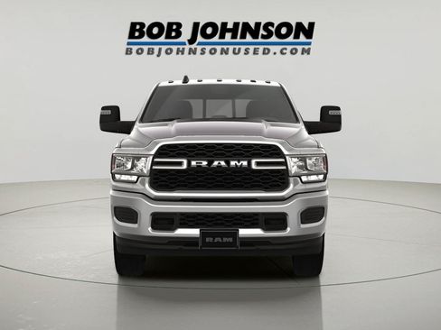 Used 2024 RAM 2500 Tradesman w/ Chrome Appearance Group AWD/4WD image 7