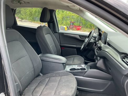 Used 2024 Ford Escape Active w/ Cold Weather Package FWD image 21