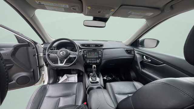 Used 2018 Nissan Rogue SL w/ Premium Package AWD/4WD image 24