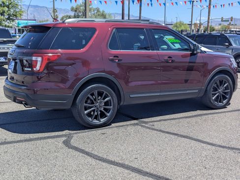 Used 2019 Ford Explorer XLT w/ Equipment Group 202A FWD image 2