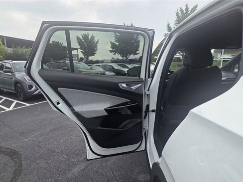 Certified 2023 Volkswagen ID.4 Pro AWD/4WD image 25