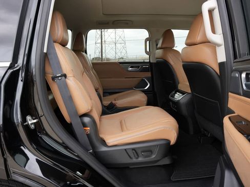 New 2026 INFINITI QX80 Luxe image 20