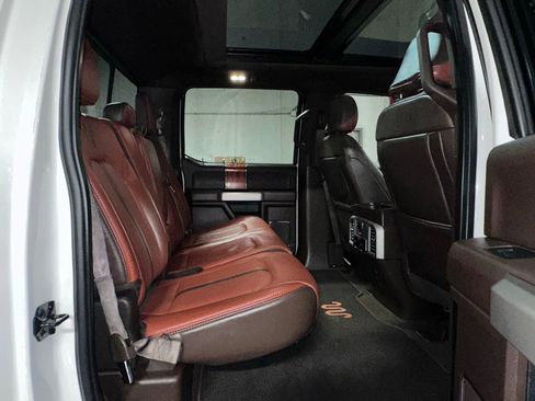 Used 2018 Ford F150 King Ranch w/ Equipment Group 601A Luxury AWD/4WD image 31