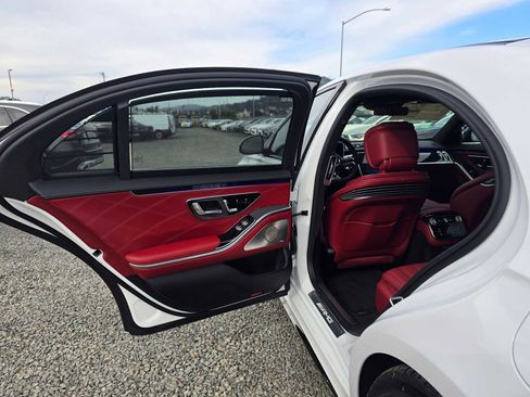 New 2025 Mercedes-Benz S 63 AMG S image 17