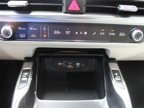 New 2025 Kia Sorento EX w/ EX Panoramic Sunroof Package image 39