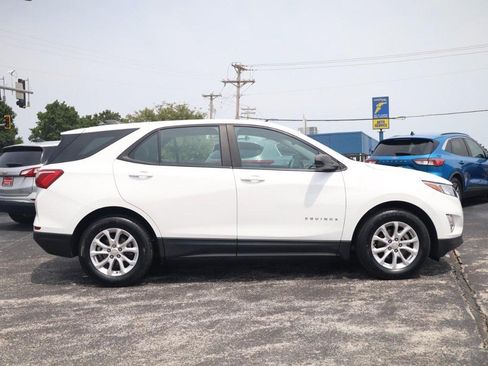 Used 2021 Chevrolet Equinox LS FWD image 4