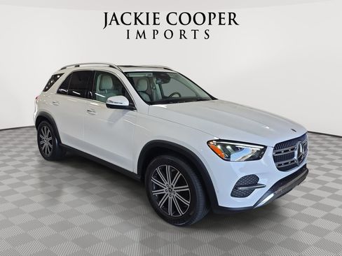 Certified 2025 Mercedes-Benz GLE 350 4MATIC image 3