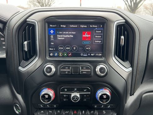 Used 2021 GMC Sierra 1500 AT4 w/ Technology Package image 18