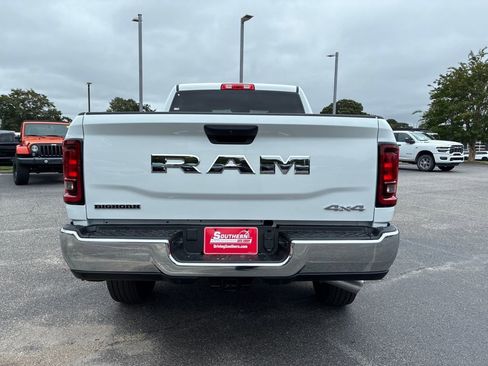 New 2026 RAM 2500 Big Horn AWD/4WD image 4