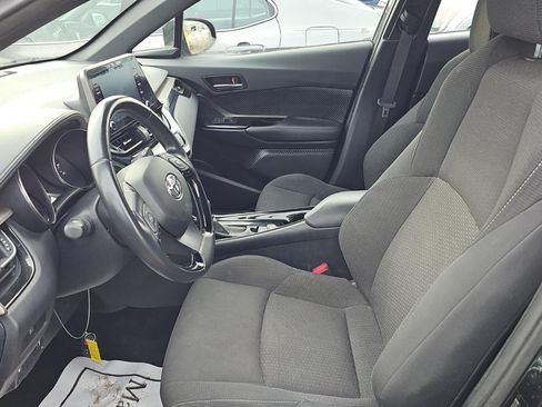 Used 2019 Toyota C-HR FWD image 6