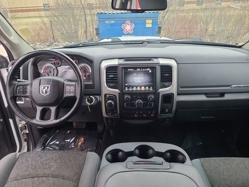 Used 2017 RAM 1500 Big Horn AWD/4WD image 27