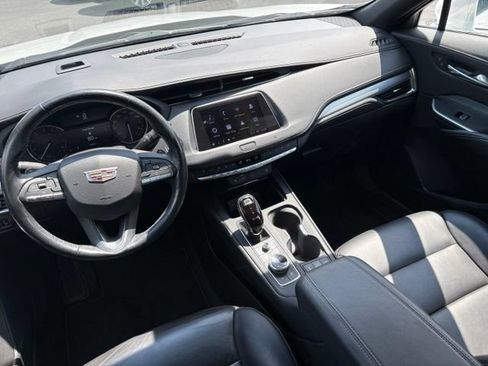 Used 2021 Cadillac XT4 Premium Luxury w/ Cold Weather Package FWD image 20
