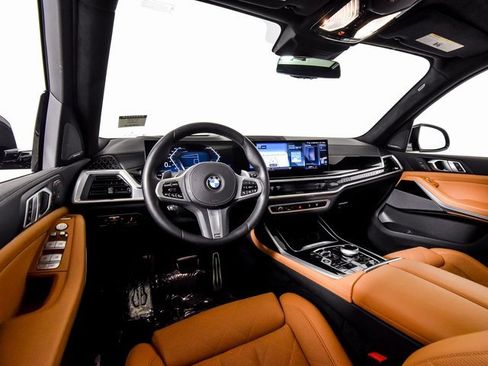 Used 2023 BMW X7 xDrive40i w/ M Sport Package image 27