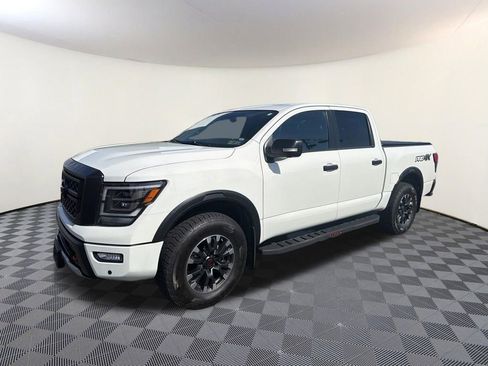 Used 2023 Nissan Titan PRO-4X w/ Pro-4x Convenience Package image 1